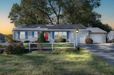 204 Arcadia Blvd 1