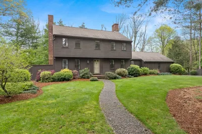 32 Candlewood Dr 1