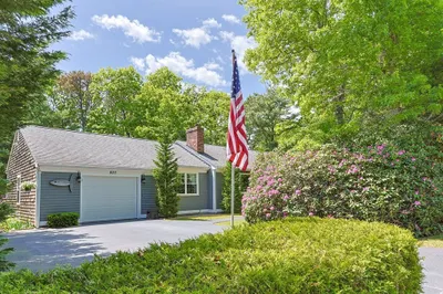 825 Lumbert Mill Rd