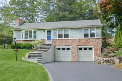 693 Elm St 1