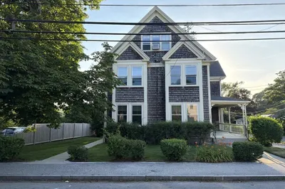 125 Main St #2 1