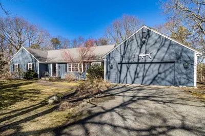 218 Oakmont Rd