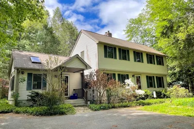 48 Randall Wood Dr 1