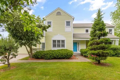 6 Pear Tree Dr 1