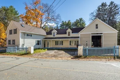 828 Martins Pond Rd 1