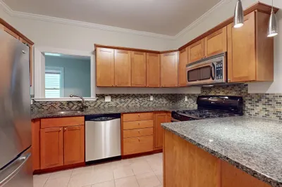 258 W Broadway #6 1