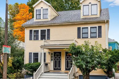 24-26 Newbern St #26 1