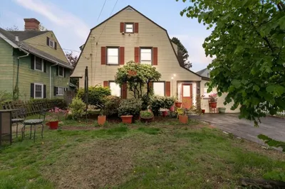 58 Salem St