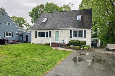 28 Ringgold St