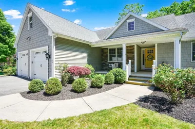 16 Fernwood Drive 1