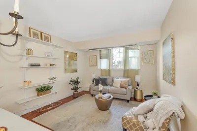 48 Robinwood Ave #W2