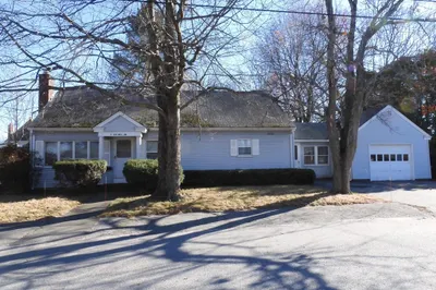 2 Glen Forest Lane