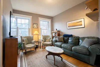 76 Phillips St #7
