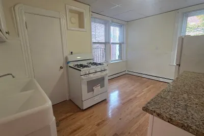 6 Unity Street #2 1