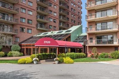 3920 Mystic Valley Pkwy #913