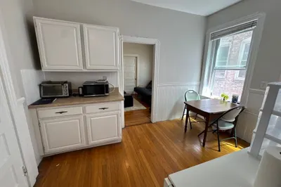 34 Anderson St #6