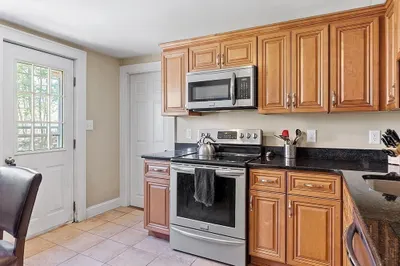 15-17 Stirling St 1