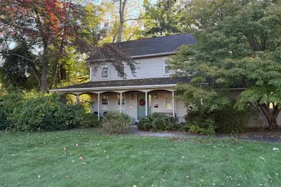 1026 Main St