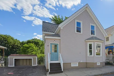 26 Pleasant St 1