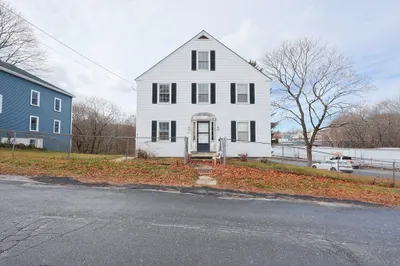172 West St