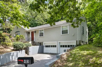 40 Marrett Rd