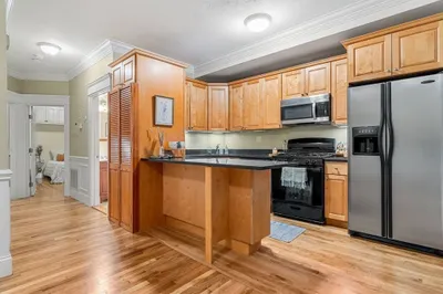 132 West 8th Street #2