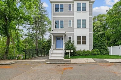 34 Colgate Rd #3