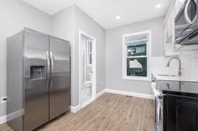 335-337 Windsor St #335