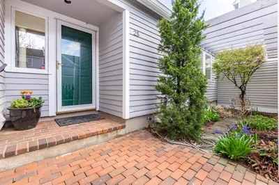25 Hopewell Farm Rd #25 1