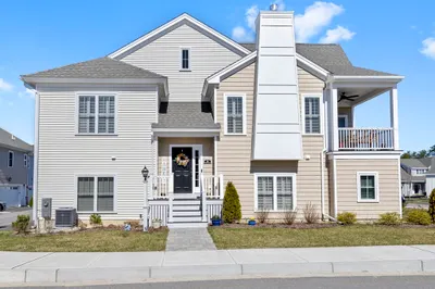 8 Mountain Laurel Way 1
