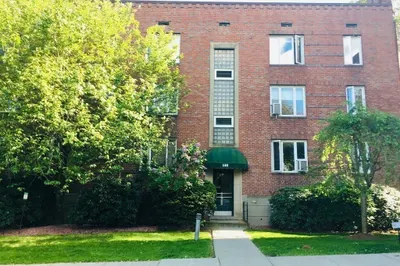 140 Beaconsfield Rd #2