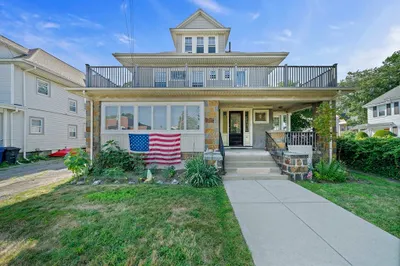 22-24 Beach St 1