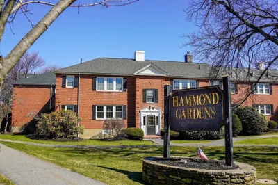 33 Hammond Pond Pkwy #2