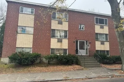 94 Itasca St #2 1