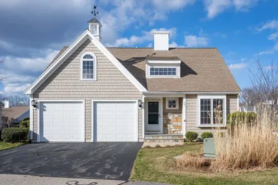 32 Mulligan Dr #32 1