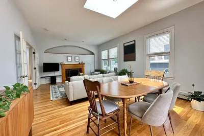 19 Middle St #4