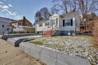 22 School St 1