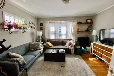12 Saint Peter St #1