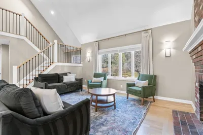16 Greany Dr 1