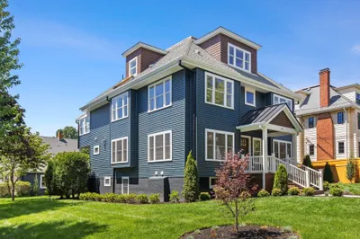 68 Barnard Avenue 1