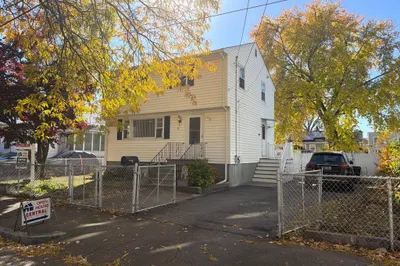 91 Daniels St 1