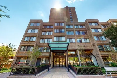 1731 Beacon St #513