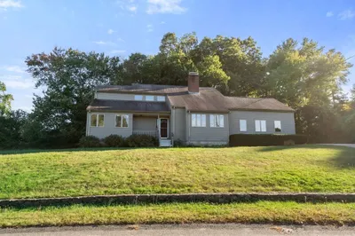 5 Fairway Dr 1