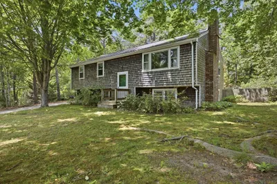 30 Skylark Ave 1