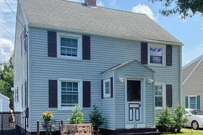 37 Chesterfield Ave