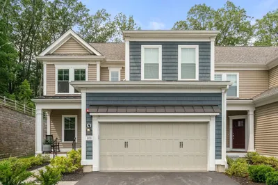 101 White Pond Way #101