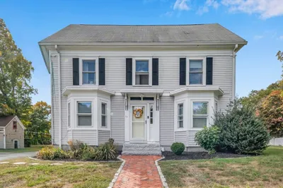 27 Pleasant St #2