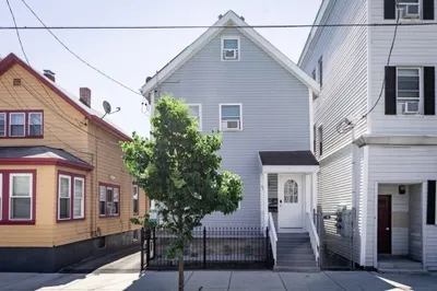 927 Broadway 1