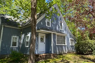 1373 Old Pleasant St