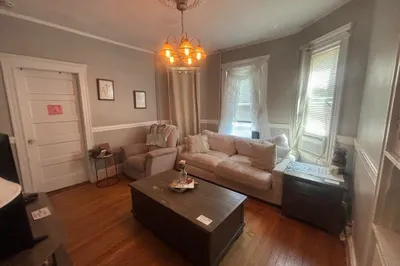 21 Jaques St #1